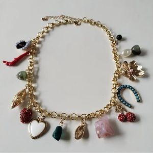 Charm necklace ✨✨♥️✨